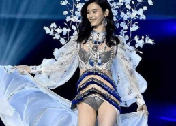 奚梦瑶八卦,从维密天使到娱乐焦点，揭秘她的蜕变之路